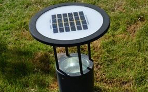 别墅庭院氛围营造：西藏草坪灯选型与布光技巧