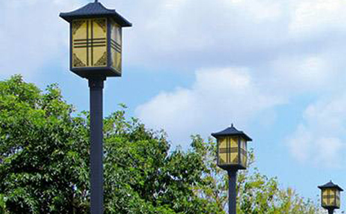 西藏庭院灯安装间距与布灯设计全解析