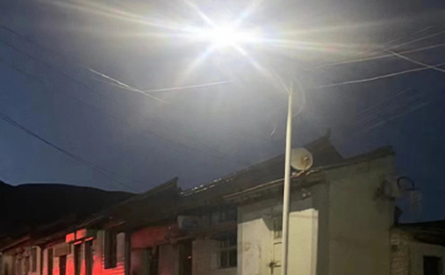 农村院子里最适合的西藏太阳能路灯亮度与安装要点